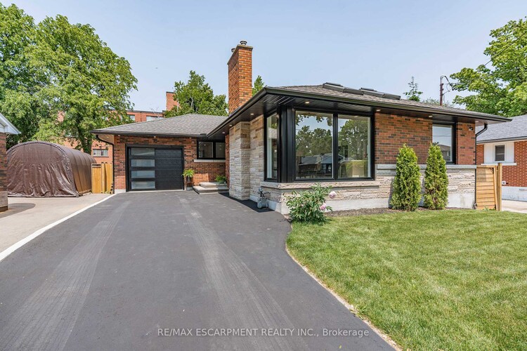 15 Hardale Crescent, Hamilton, ON, Huntington