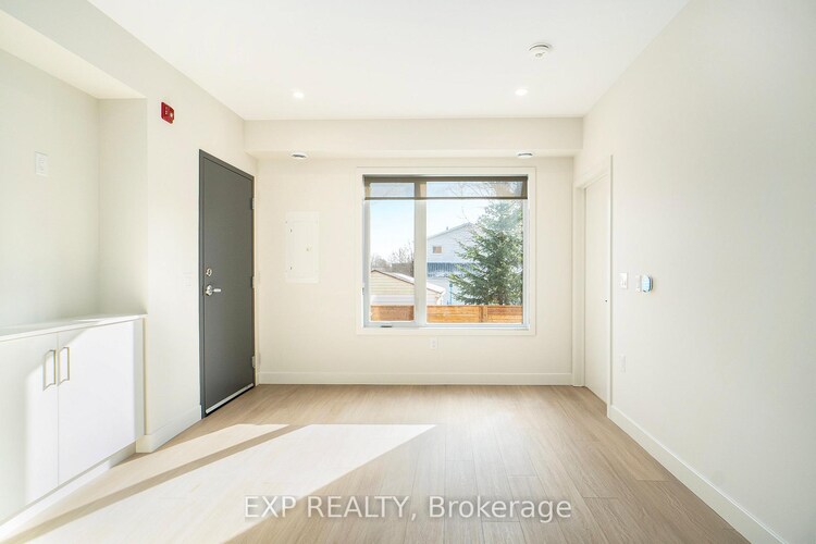 158 Laval Street N, Vanier and Kingsview Park, ON, 3402 - Vanier