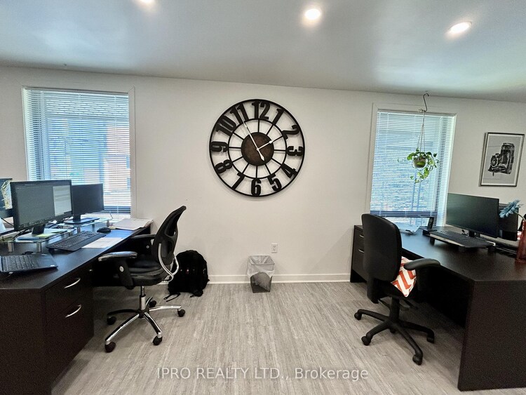 60 HEAD Street, Hamilton, ON, Dundas