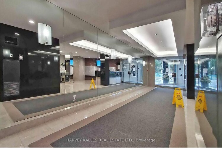 7250 Yonge Street, Vaughan, ON, Crestwood-Springfarm-Yorkhill