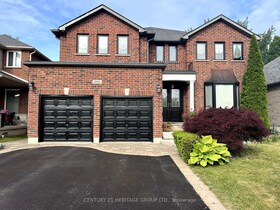 896 Booth Avenue, Simcoe, ON , MLS #N12553274 , Image - 1