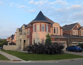 190 Torrey Pines Road, York, ON , MLS #N12454779 , Image - 1