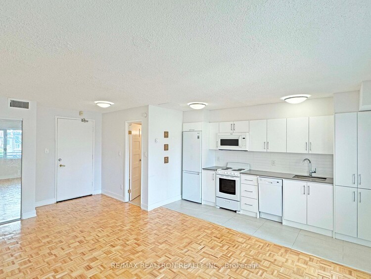 95 Lawton Boulevard, Toronto, ON, Yonge-St. Clair