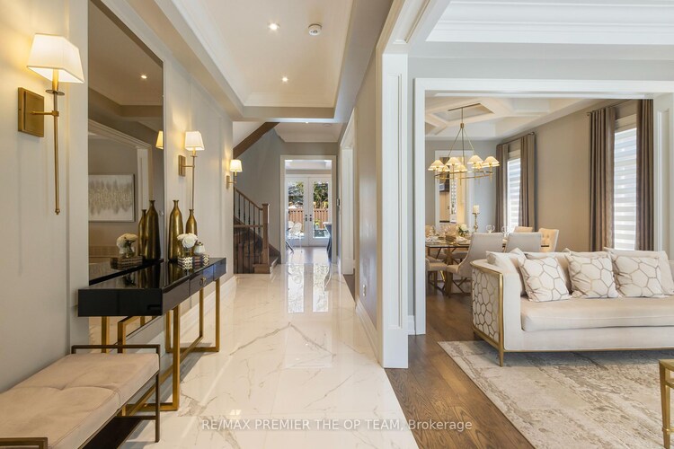 5 Storey Crescent, Toronto, ON, Eringate-Centennial-West Deane