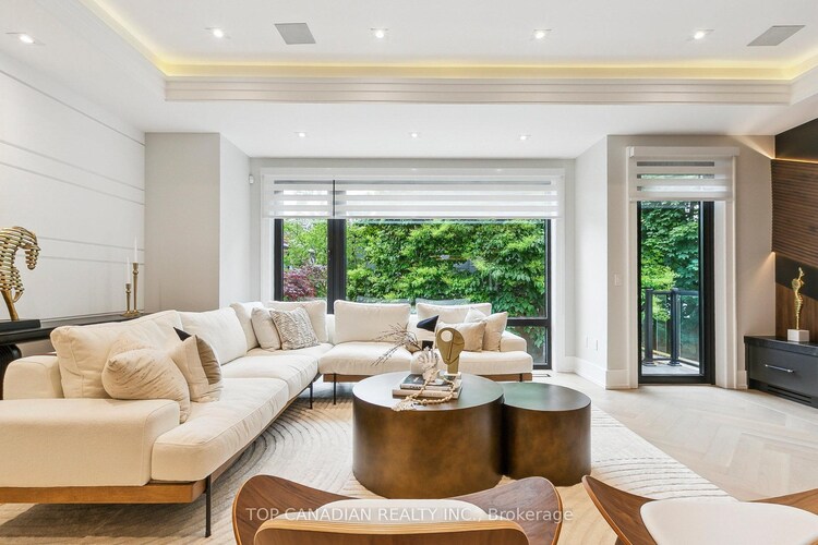 12 Otter Crescent, Toronto, ON, Bedford Park-Nortown