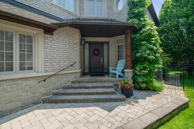 2092 PINEVALLEY Crescent, Halton, ON , MLS #W12535312 , Image - 1