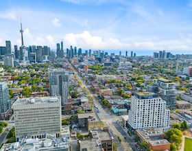 484 Spadina Avenue, Toronto, ON , MLS #C13625230 , Image - 1