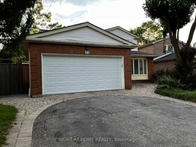 52 Breckonwood Crescent, York, ON