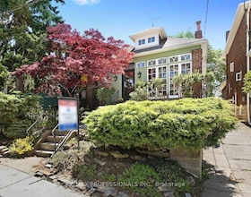 9 Rambert Crescent, Toronto, ON , MLS #W13727928 , Image - 1