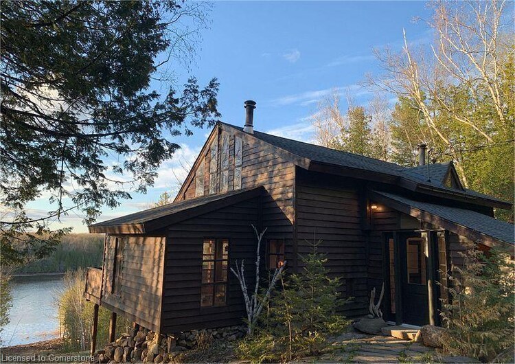 2724 River Road, North Frontenac, ON, 