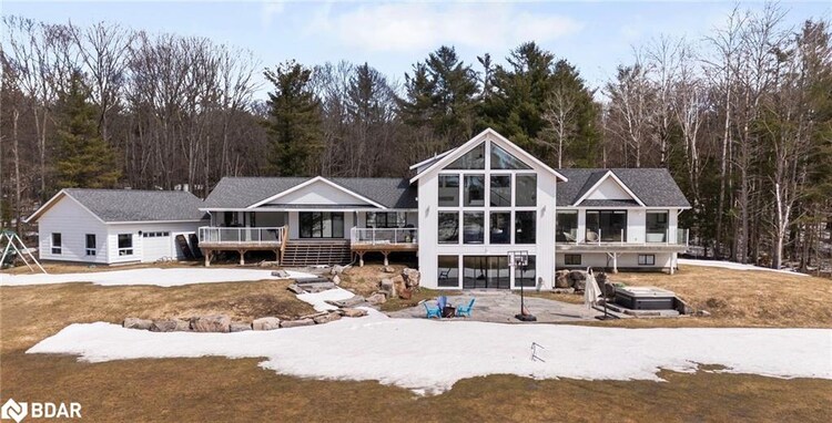 1331 South Monck Drive, Muskoka Lakes, ON, 