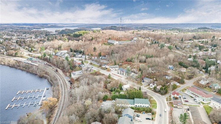 126&128 Main Street Street W, Huntsville, ON, 