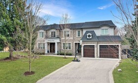 302 Pinehurst Drive W, Halton, ON