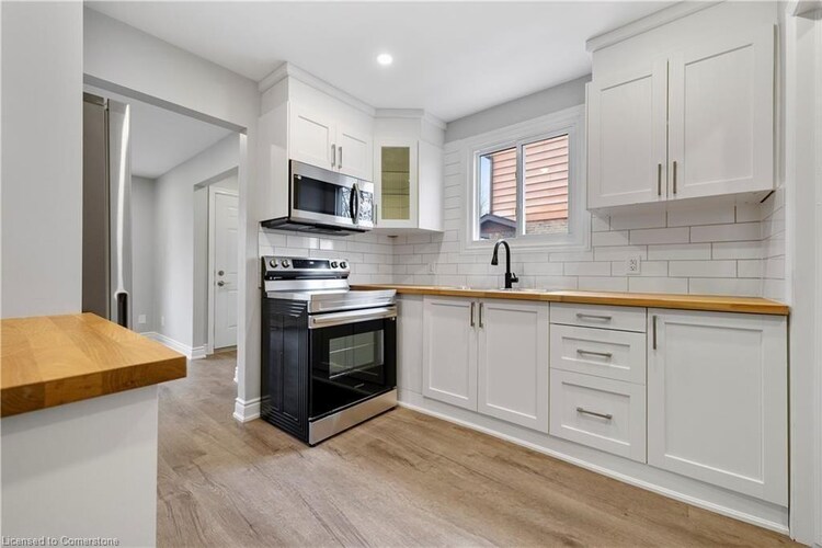 8059 Aintree Drive, Niagara Falls, ON, 