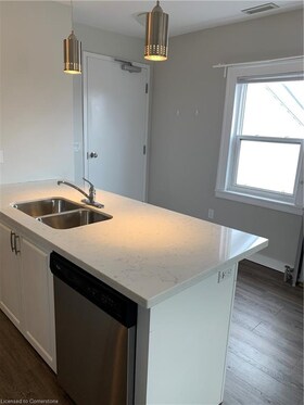 22 Main Street W, Niagara, ON , MLS #40740744 , Image - 1