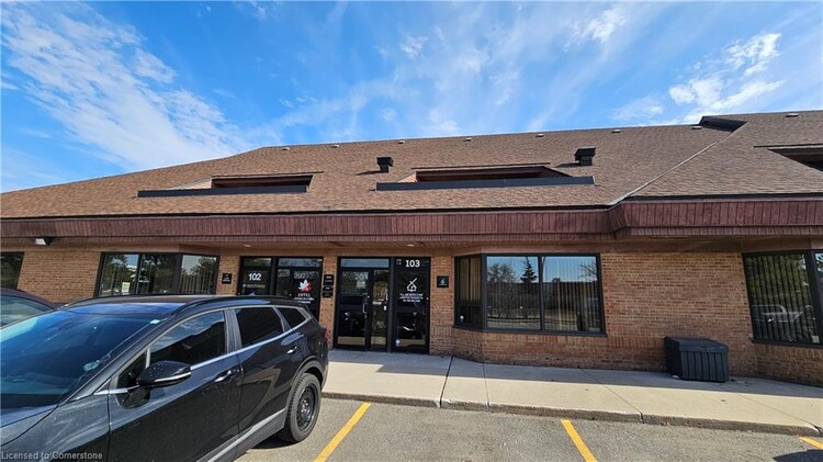 120 Traders Boulevard E, Mississauga, ON, Gateway