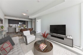 220 Missinnihe Way, Peel, ON , MLS #40728084 , Image - 1