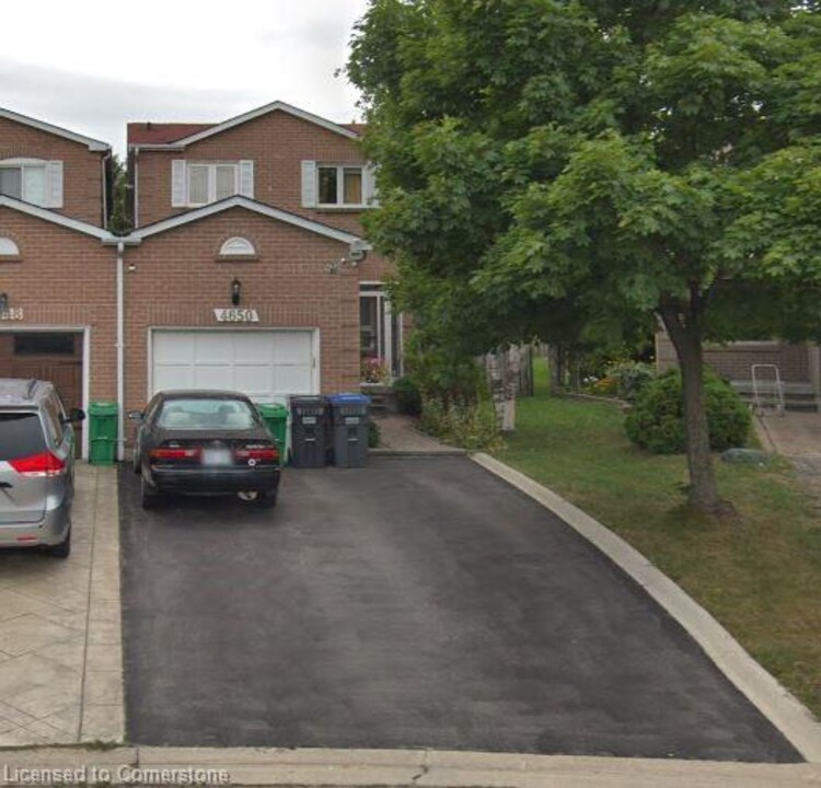 4650 Founders Walk, Mississauga, ON, Hurontario