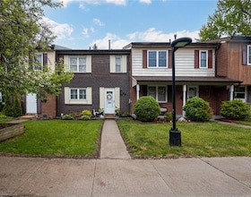 2825 Gananoque Drive, Peel, ON , MLS #40733730 , Image - 1