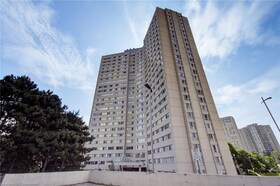 3700 Kaneff Crescent, Peel, ON , MLS #40747043 , Image - 1