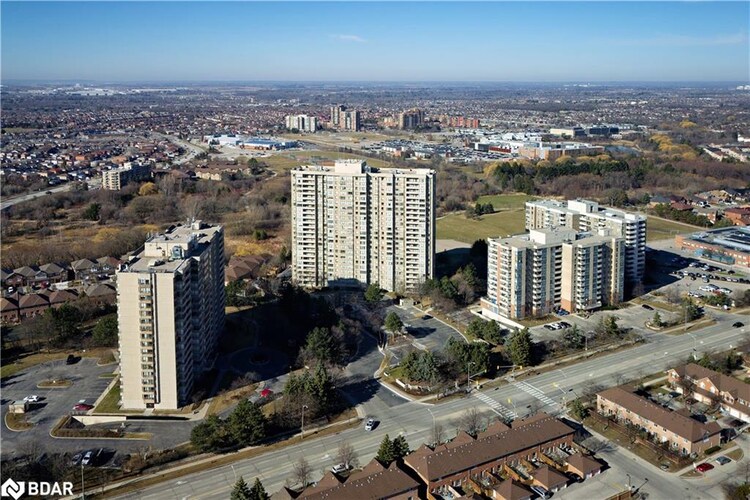 30 Malta Avenue, Brampton, ON, Fletcher's Creek South