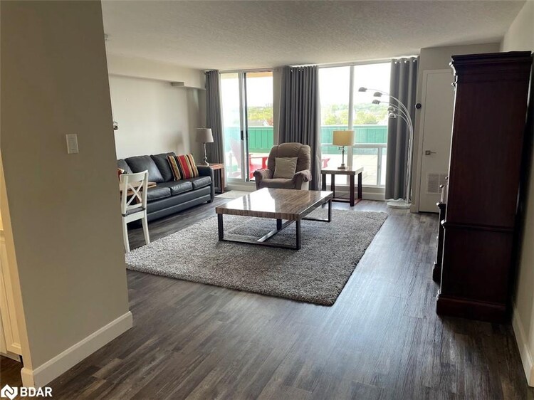 65 Ellen Street, Barrie, ON, City Centre