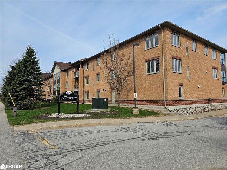 500 Mapleview Drive W, Barrie, ON, Holly