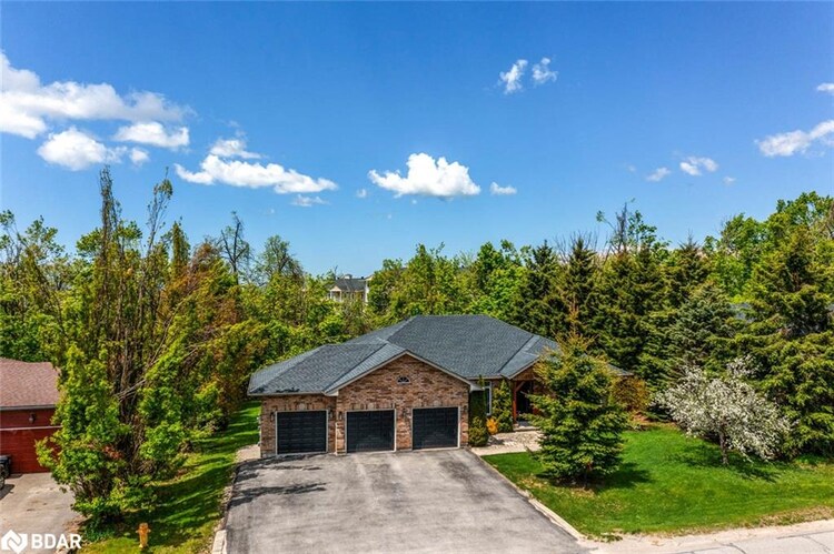 102 Highland Drive, Oro-Medonte, ON, Horseshoe Valley