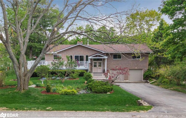 21 Pooles Road, Springwater, ON, Midhurst