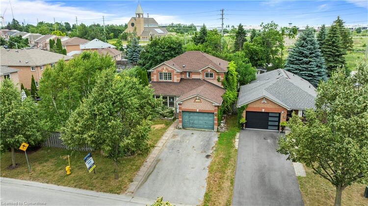 386 Emms Drive, Barrie, ON, Holly
