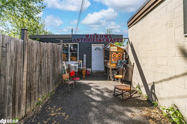 27 Queen Street West, Springwater, ON, Elmvale