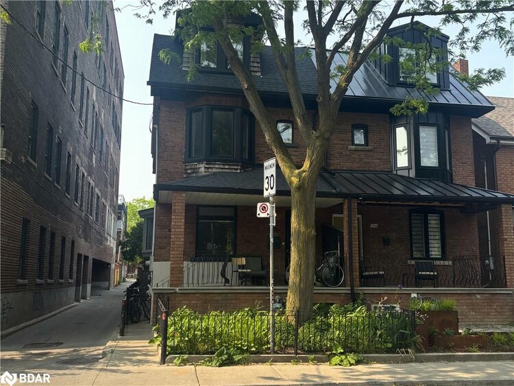 136 Argyle Street, C01, ON, Trinity-Bellwoods