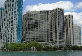 65 Harbour Square, Toronto, ON , MLS #40741396 , Image - 1