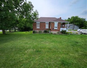 397 Queen Street W, Waterloo, ON , MLS #40464394 , Image - 1