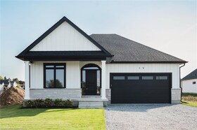 19 Oakley Drive, Niagara, ON , MLS #40678578 , Image - 1