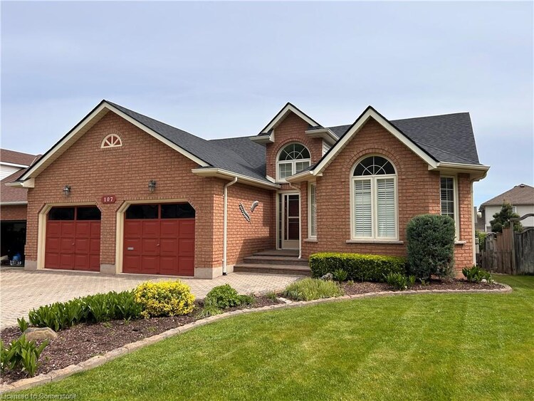 107 Dorchester Drive, Grimsby, ON, 