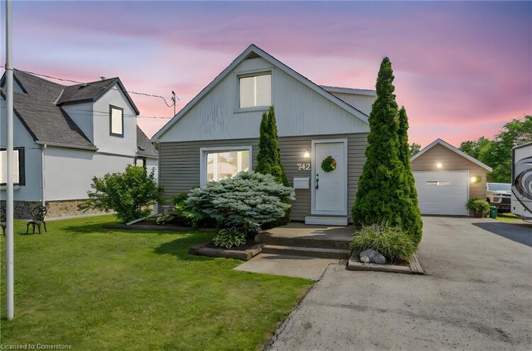742 Broadway Street, Welland, ON, 