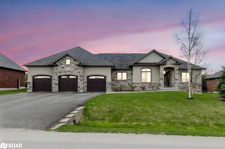 25 Mennill Drive, Springwater, ON, Snow Valley