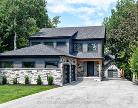 74 Arthur Street E, Grey County, ON , MLS #X12698380 , Image - 1