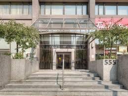 555 Yonge Street, Toronto, ON