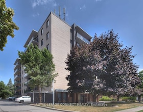 825 Kennedy Road, Toronto, ON