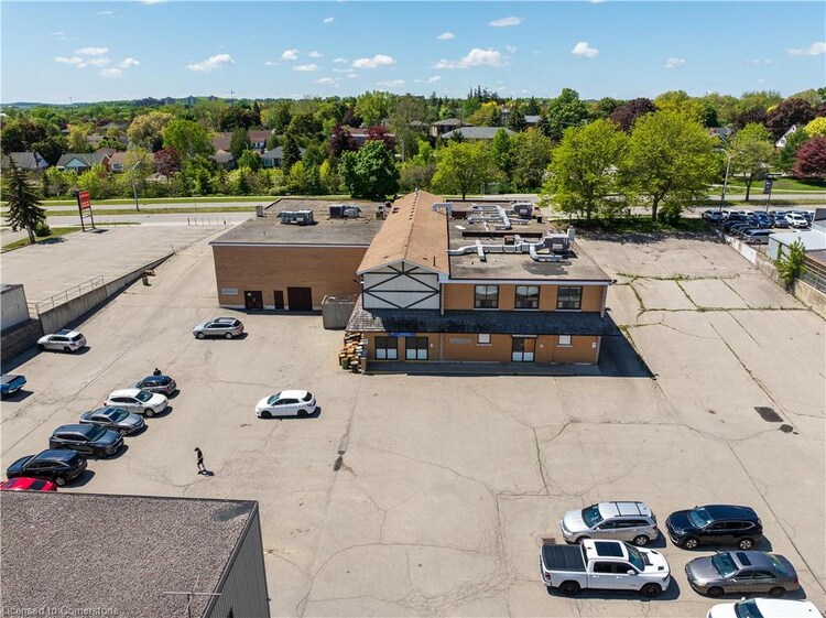 1668 King Street E, Kitchener, ON, 