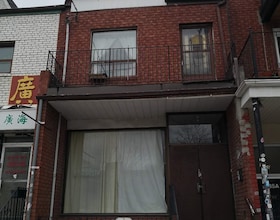 187 Augusta Avenue, Toronto, ON