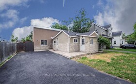 112 John Street, Simcoe, ON , MLS #S13067386 , Image - 1