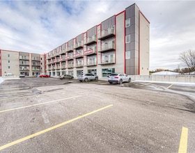 301 Westmount Road W, Waterloo, ON , MLS #40683947 , Image - 1