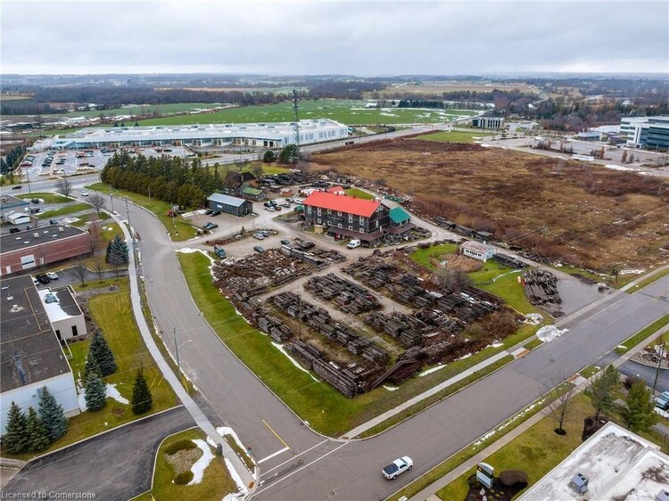 305 Northfield Drive E, Waterloo, ON, 