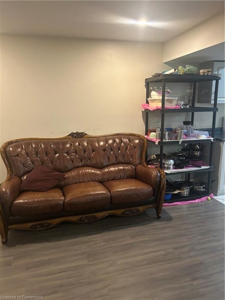 31 Frontier Drive, Kitchener, ON, 