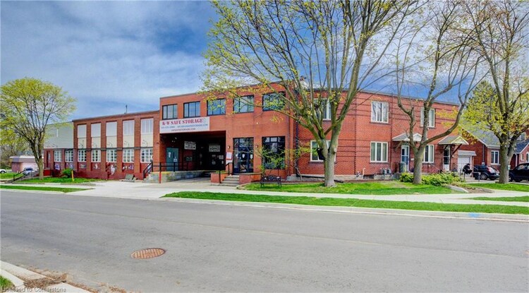 136 Moore Avenue S, Waterloo, ON, 