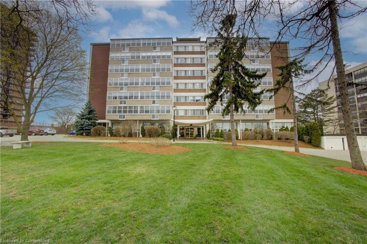 45 Westmount Road N, Waterloo, ON, 