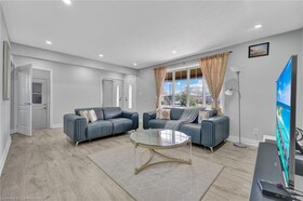 42 Tupper Crescent, Waterloo, ON , MLS #40715889 , Image - 1